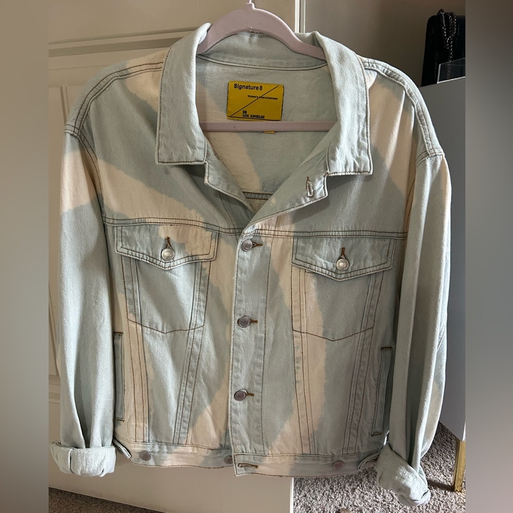 Bleach washed oversized Jean jacket with buttons